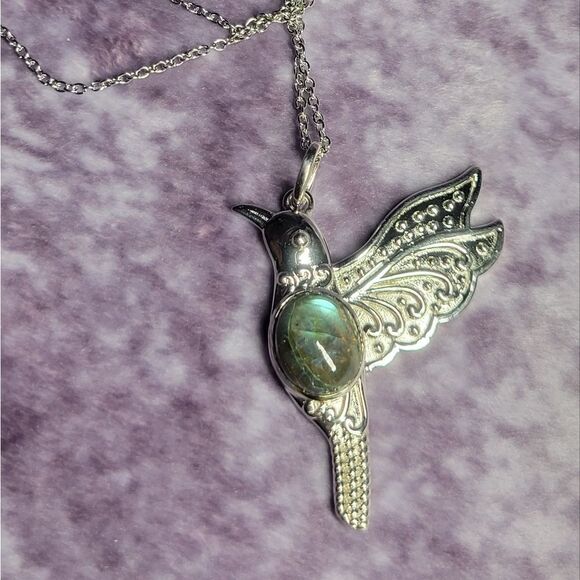 Malagasy Labradorite Hummingbird Pendant Necklace - Picture 7 of 15